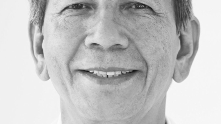 Dr. Jeison  Smith